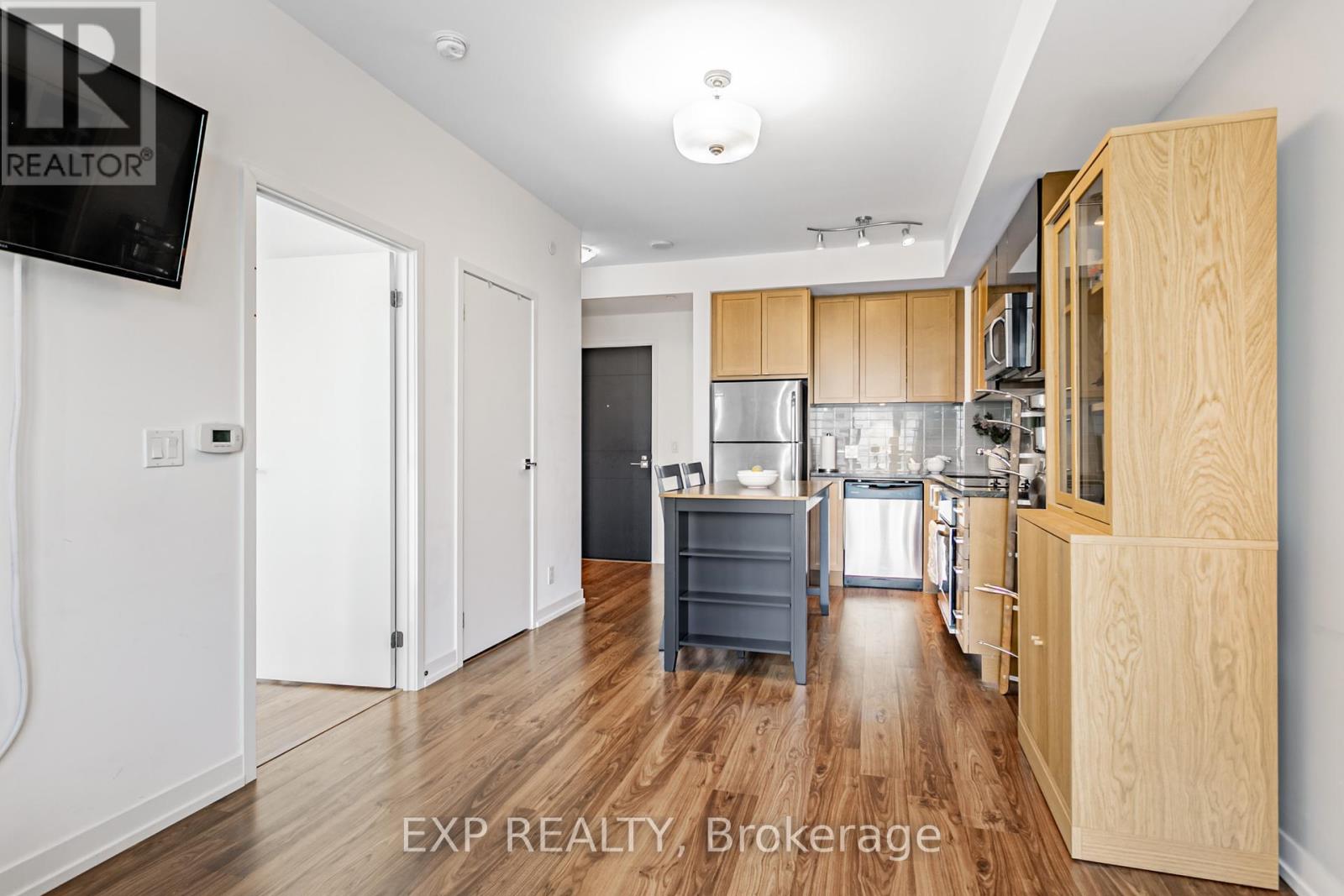 1018 - 98 Lillian Street, Toronto (Mount Pleasant West), Ontario  M4S 0A5 - Photo 11 - C12373266