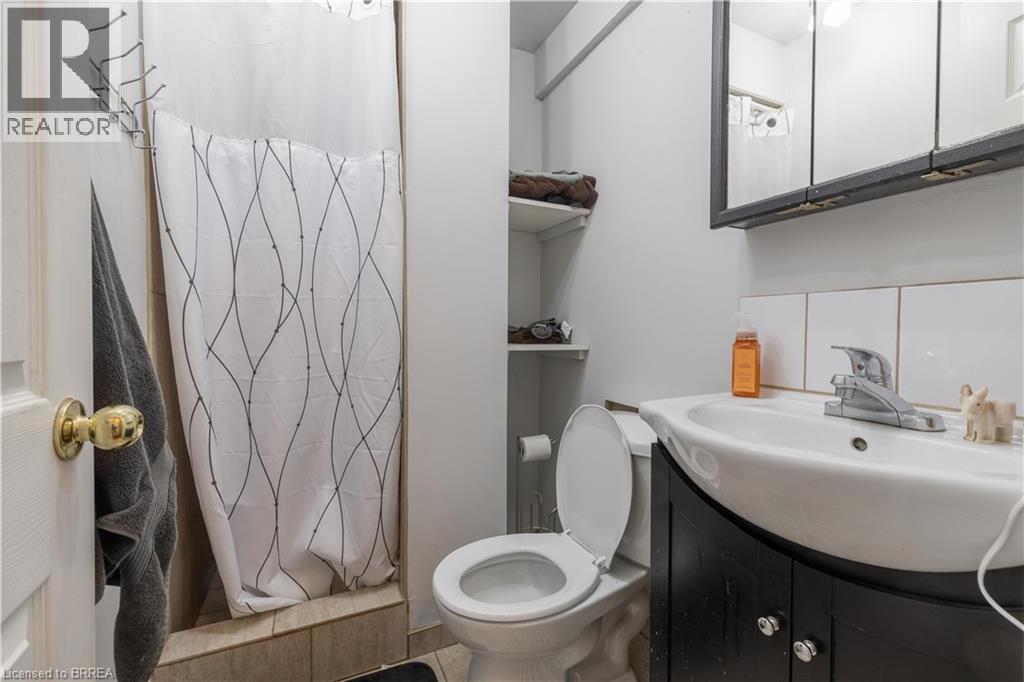 113 Brant Avenue Unit# 3, Brantford, Ontario  N3T 3H4 - Photo 7 - 40764529