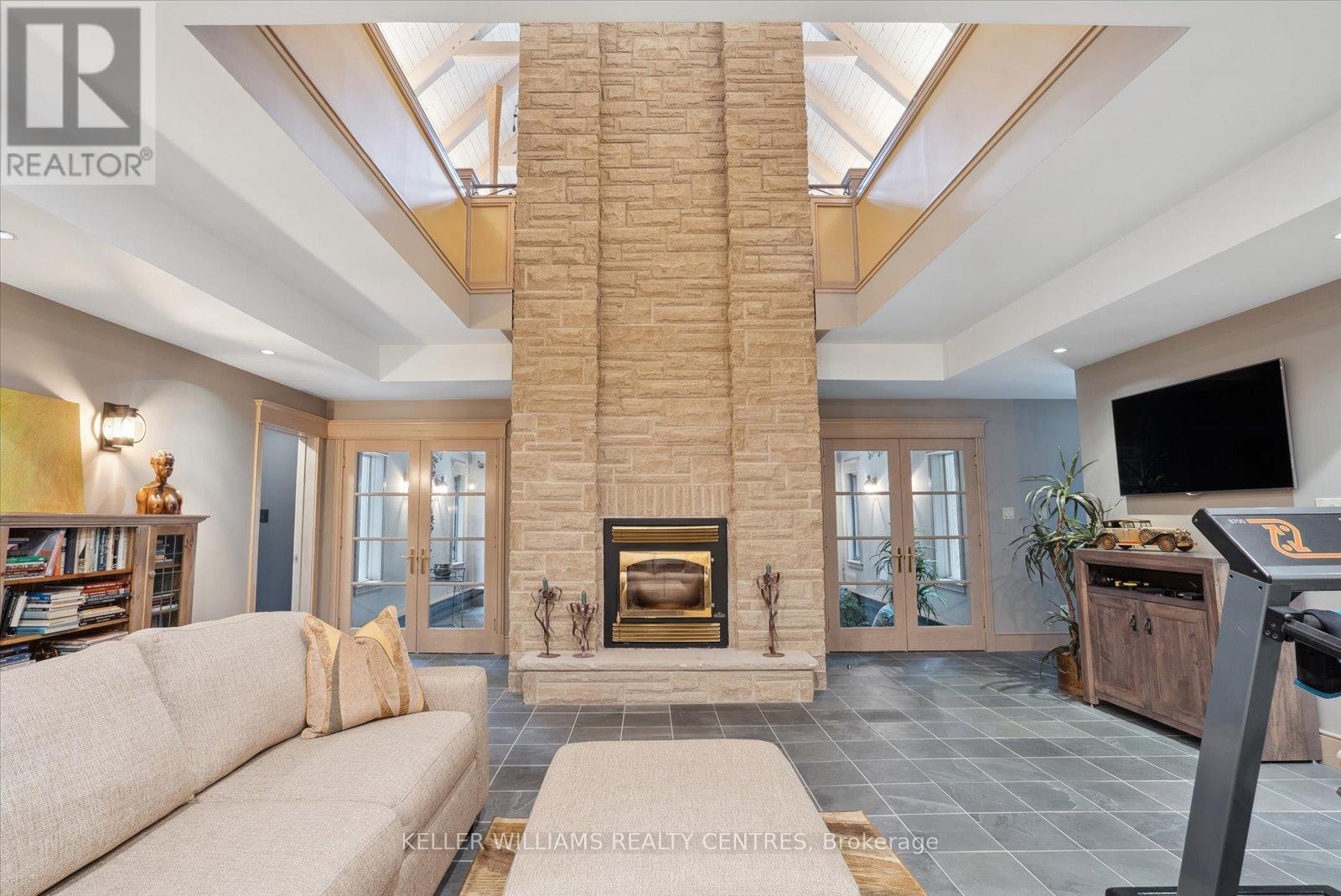 6 Country Heights Drive, Richmond Hill, Ontario  L4E 3M8 - Photo 29 - N12373250