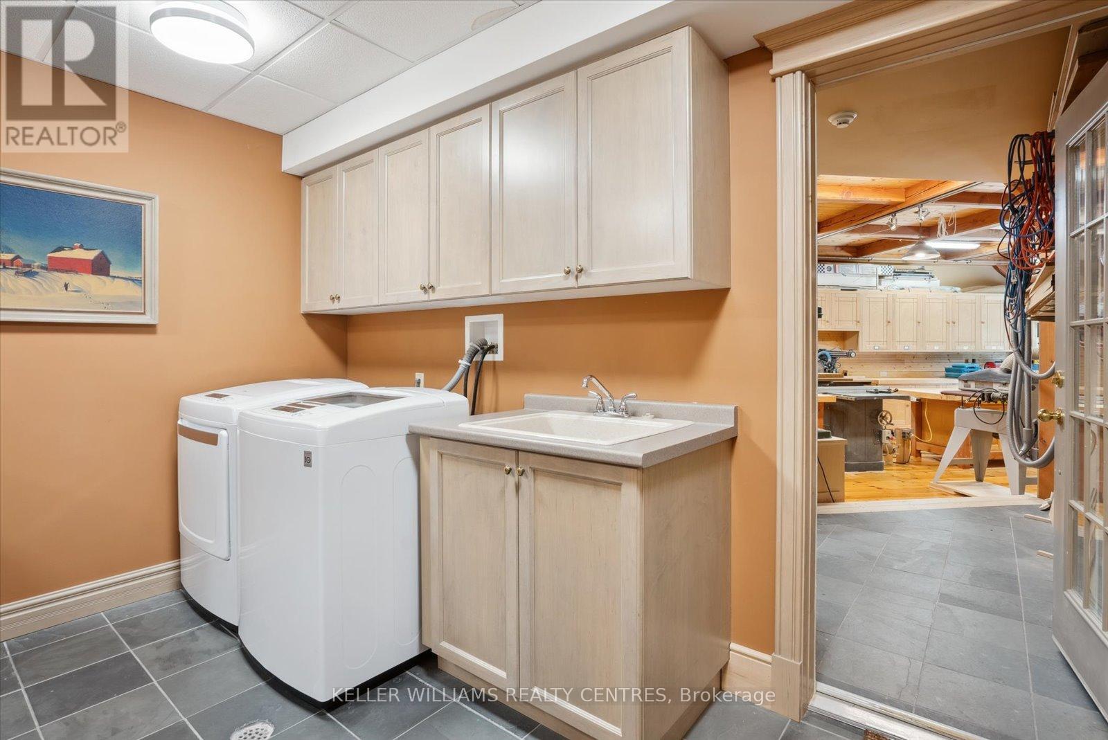 6 Country Heights Drive, Richmond Hill, Ontario  L4E 3M8 - Photo 37 - N12373250