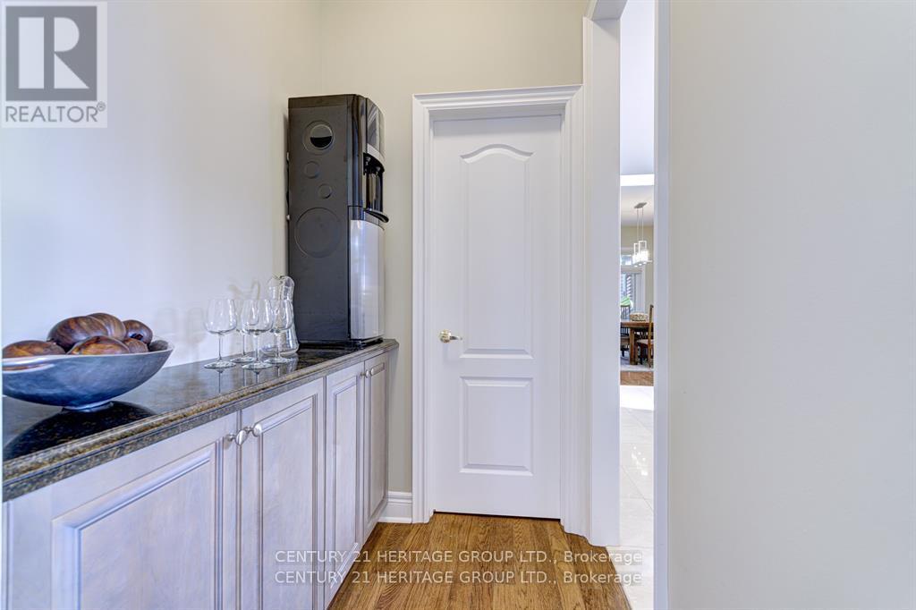 3 Nova Scotia Road, Brampton, Ontario L6Y 5K8 - Photo 15 - W12111920