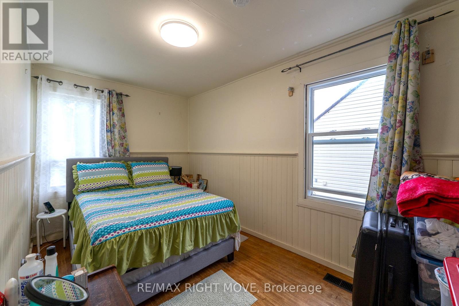 18 Albany Avenue, Orillia, Ontario  L3V 2T3 - Photo 11 - S12373246