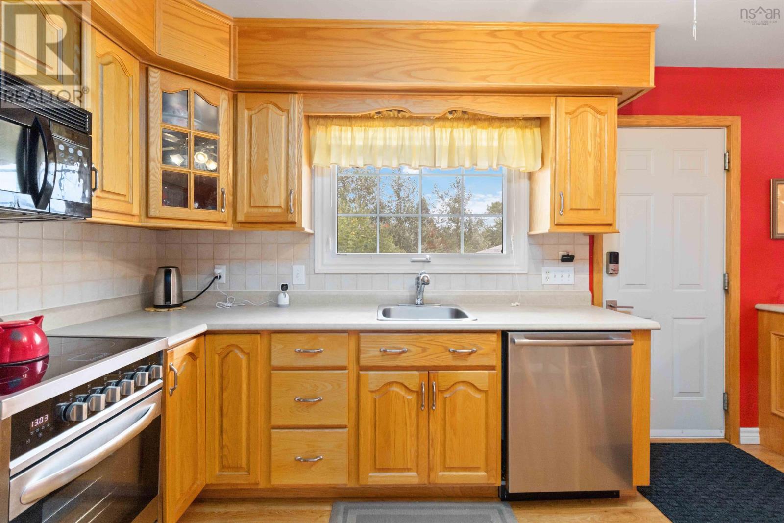 4 Aubrey Terrace, Eastern Passage, Nova Scotia  B3G 1C6 - Photo 10 - 202522064