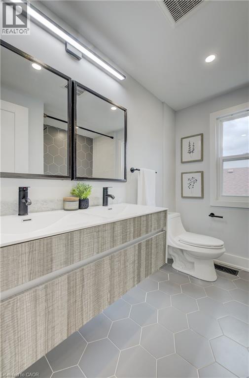 28 Barons Avenue S, Hamilton, Ontario  L8K 2X9 - Photo 21 - 40760460
