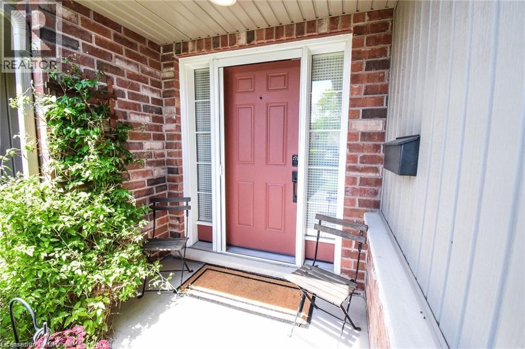 525 Queen Street, Dunnville, Ontario  N1A 1J5 - Photo 3 - 40743066