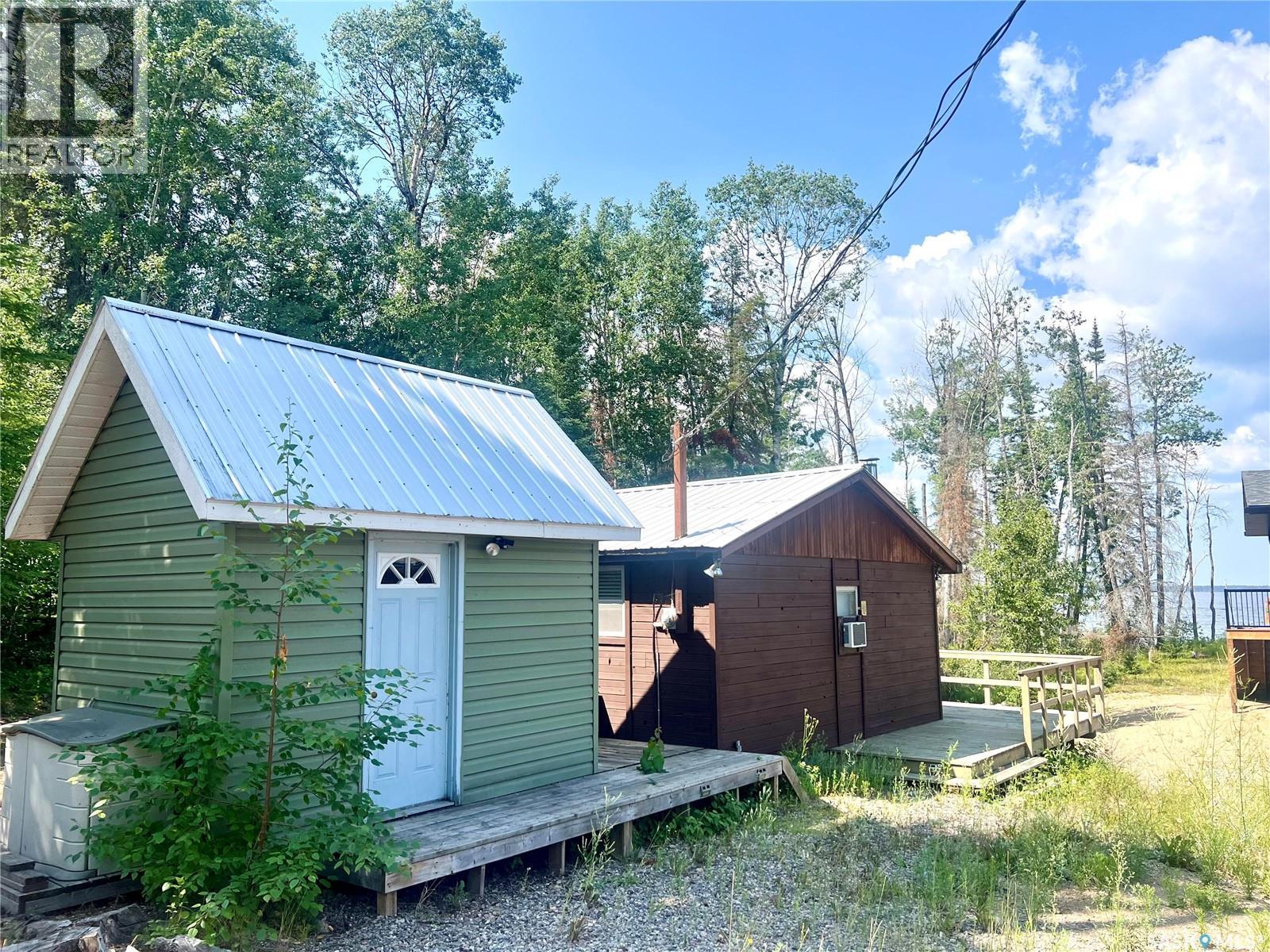 507 Lakeview Avenue, Northern Admin District, Saskatchewan  S0J 1L0 - Photo 3 - SK013793
