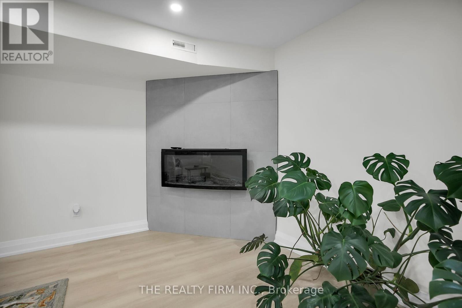 270 Highview Crescent, London South, Ontario  N6J 4E3 - Photo 21 - X12373327