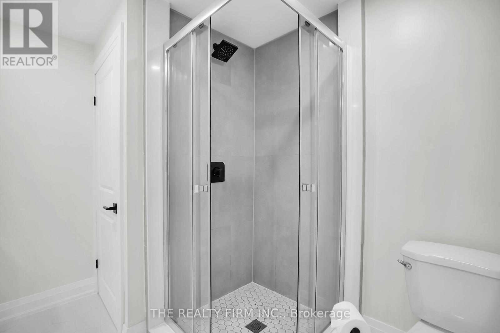 270 Highview Crescent, London South, Ontario  N6J 4E3 - Photo 29 - X12373327