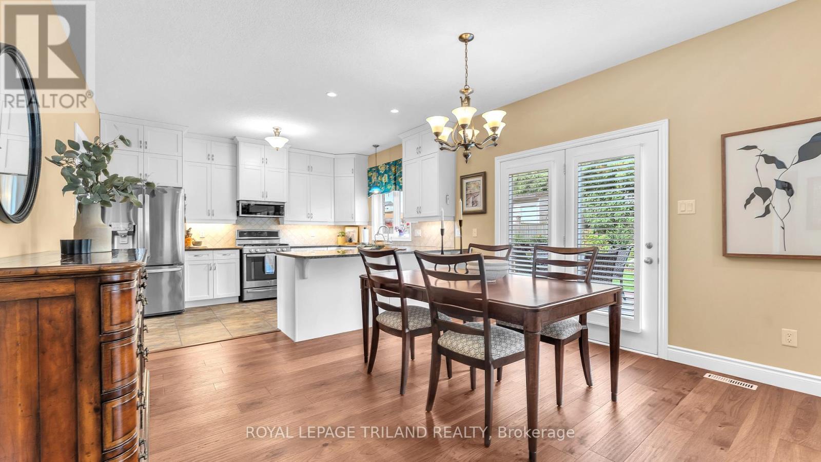 823 Longworth Road, London South, Ontario  N6K 0B6 - Photo 10 - X12373391