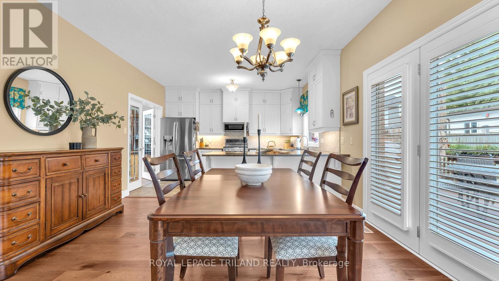 823 Longworth Road, London South, Ontario  N6K 0B6 - Photo 11 - X12373391