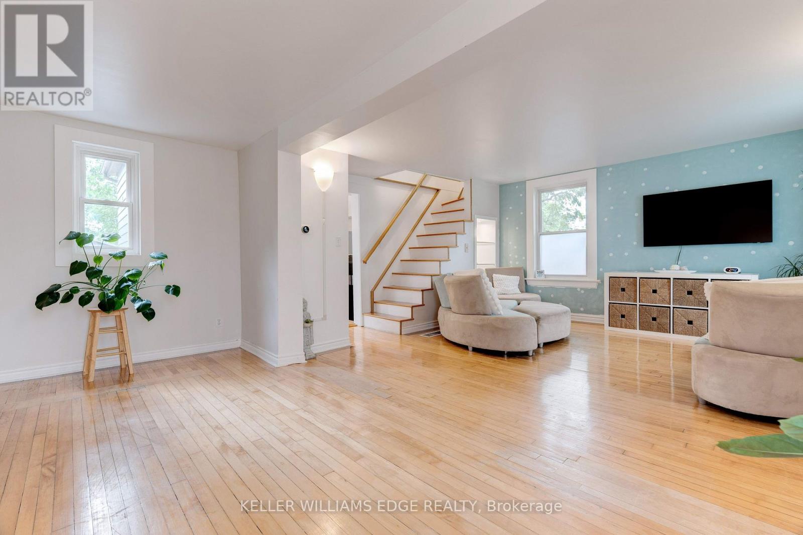 Property at 3038 BINBROOK ROAD image 4