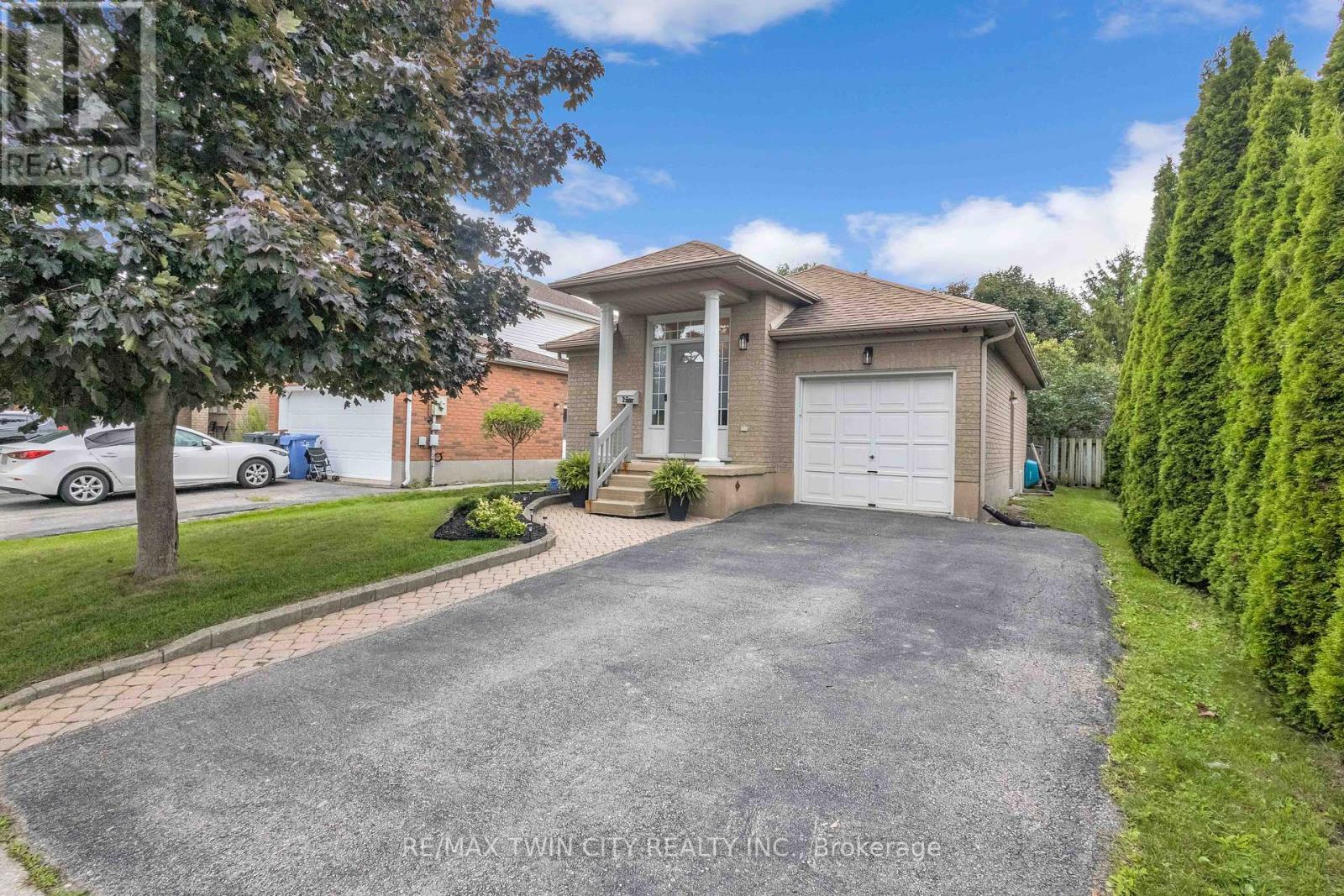 Property at 27 CANDLEWOOD DRIVE image 3