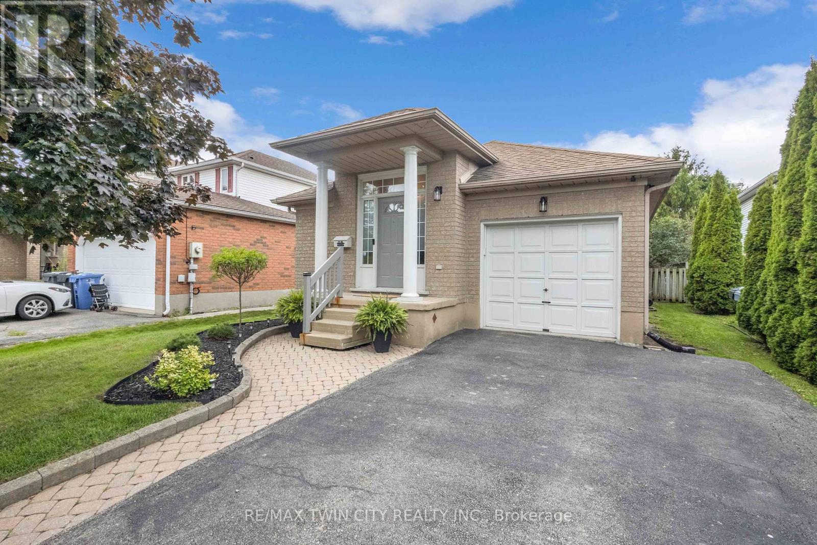 Property at 27 CANDLEWOOD DRIVE image 4