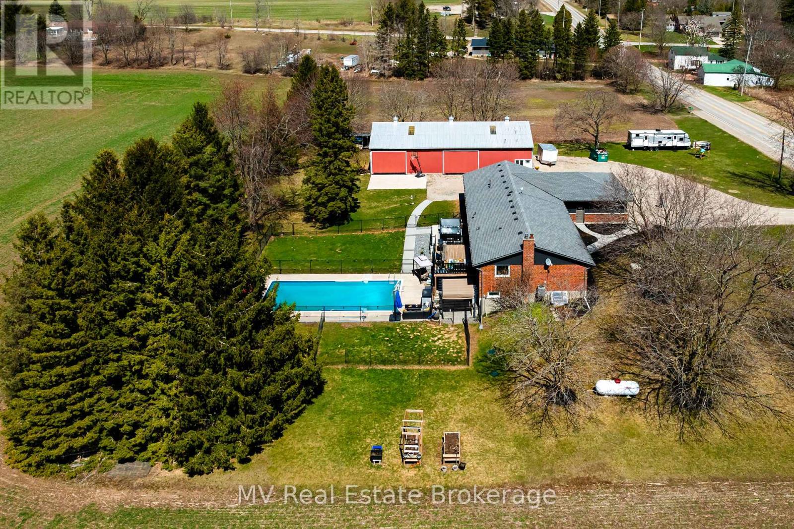 8378 Wellington Road 22, Centre Wellington, Ontario  N0B 2K0 - Photo 2 - X12373384