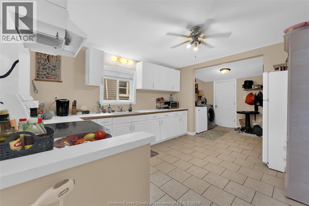 3145 Donnelly, Windsor, Ontario  N9C 1M3 - Photo 9 - 25022015
