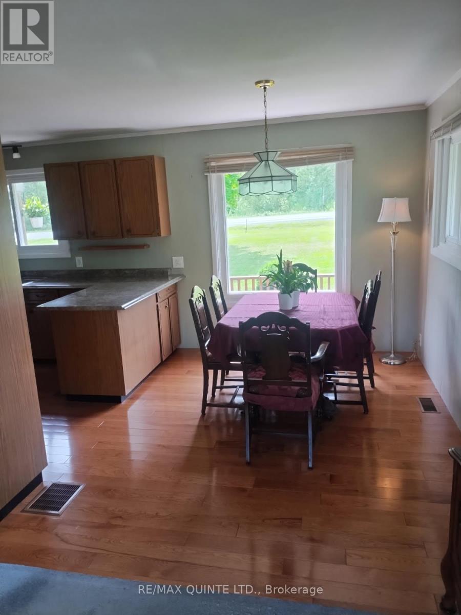 81 Scuttlehole Rd Road, Belleville (Thurlow Ward), Ontario  K0K 2V0 - Photo 15 - X12373318