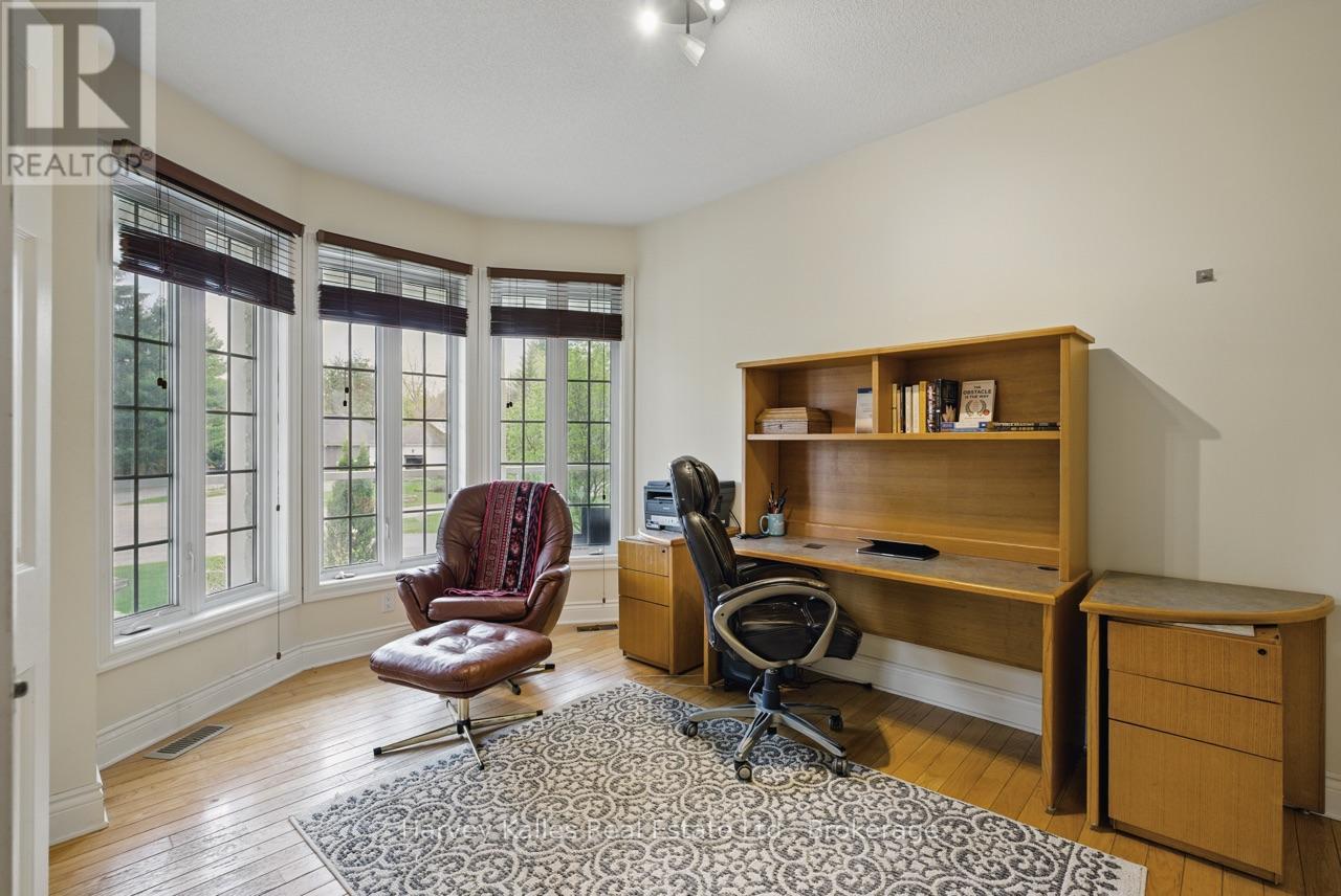 9 Melane Court, Bracebridge, Ontario  P1L 1X7 - Photo 7 - X12149307