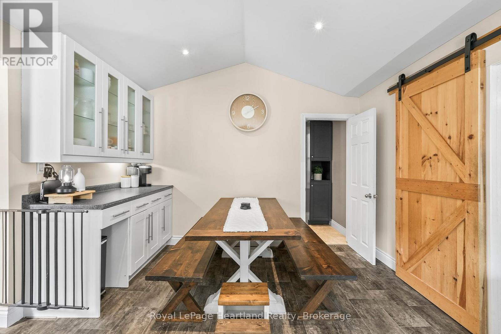 67 Robertson Street, Minto, Ontario  N0G 1Z0 - Photo 13 - X12329606