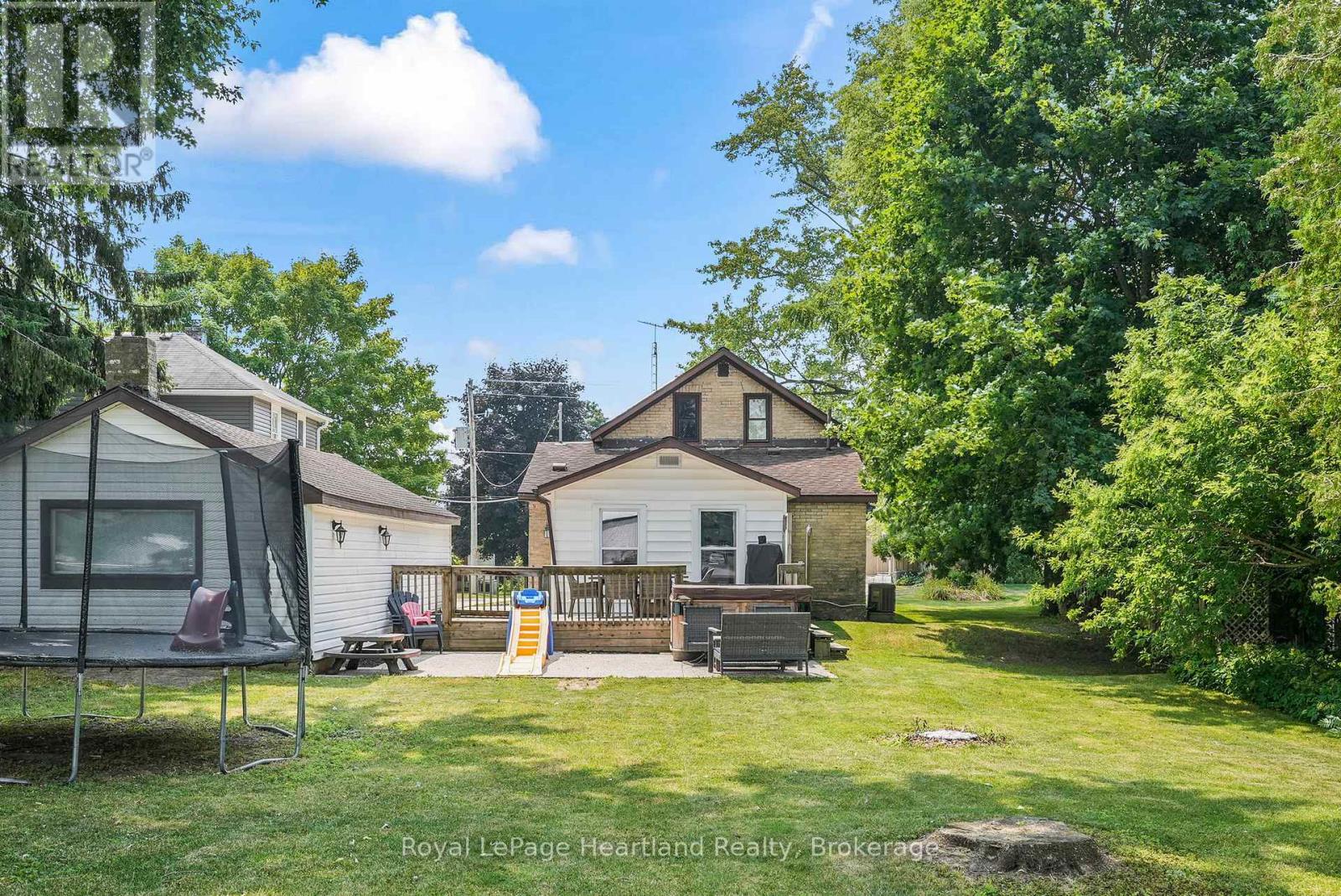 67 Robertson Street, Minto, Ontario  N0G 1Z0 - Photo 25 - X12329606