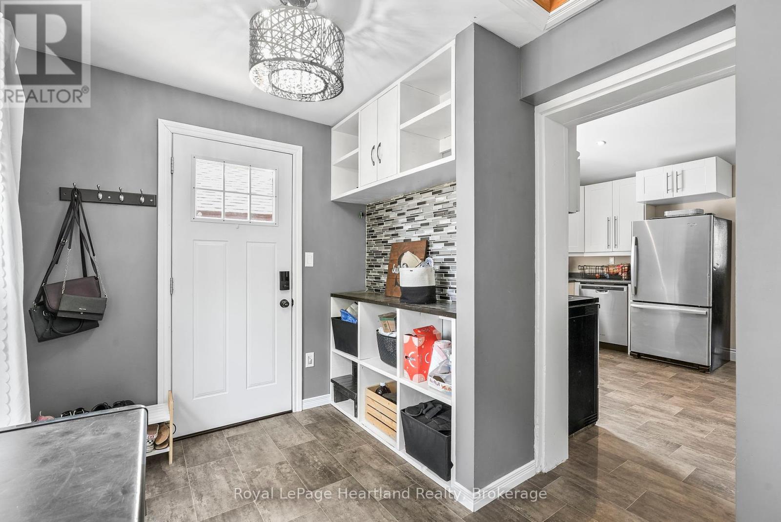 67 Robertson Street, Minto, Ontario  N0G 1Z0 - Photo 15 - X12329606