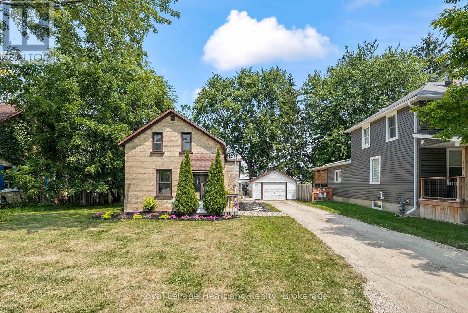 67 Robertson Street, Minto, Ontario  N0G 1Z0 - Photo 5 - X12329606