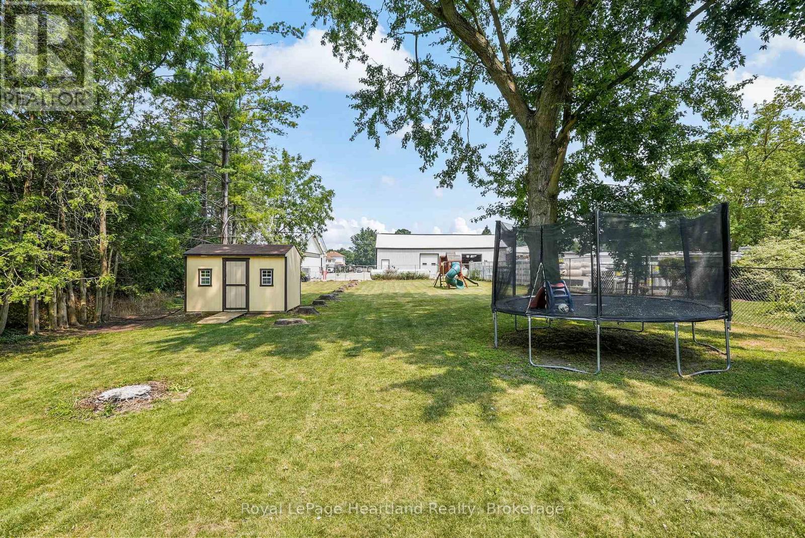67 Robertson Street, Minto, Ontario  N0G 1Z0 - Photo 24 - X12329606