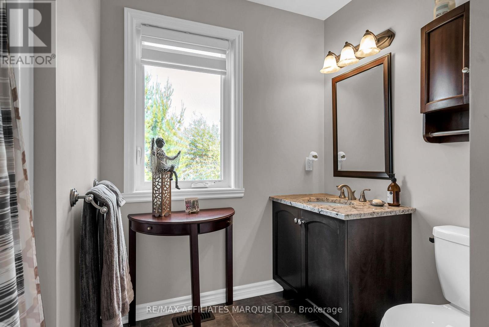 6708 Yacht Boulevard, Cornwall, Ontario  K6H 7N6 - Photo 20 - X12373335