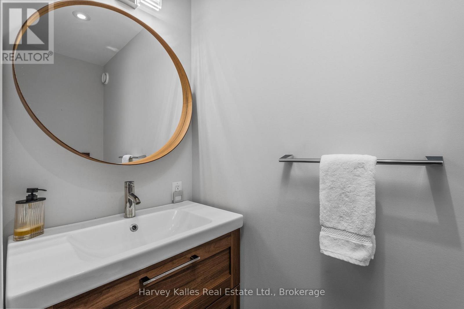 36 Homestead Lane, Huntsville, Ontario  P1H 2N8 - Photo 24 - X12359768