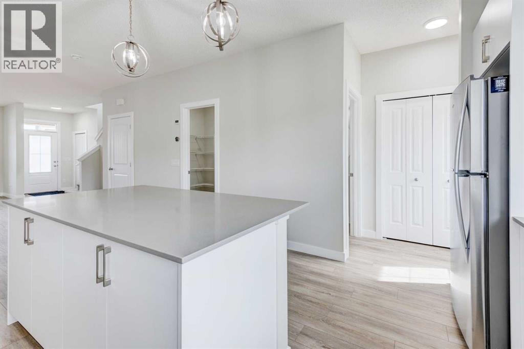 166 Creekview Gardens Sw, Calgary, Alberta  T2X 5X8 - Photo 12 - A2215819