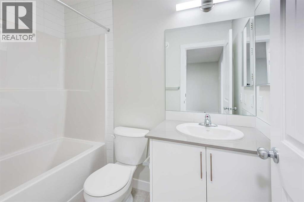 166 Creekview Gardens Sw, Calgary, Alberta  T2X 5X8 - Photo 14 - A2215819