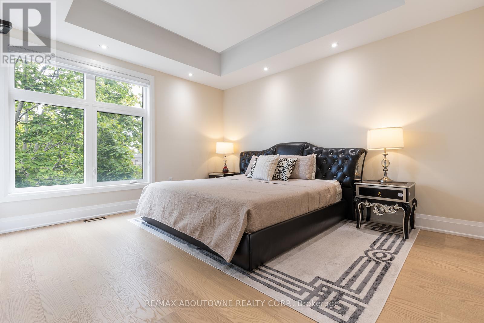 428 Third Line, Oakville, Ontario  L6L 4A5 - Photo 26 - W12366411