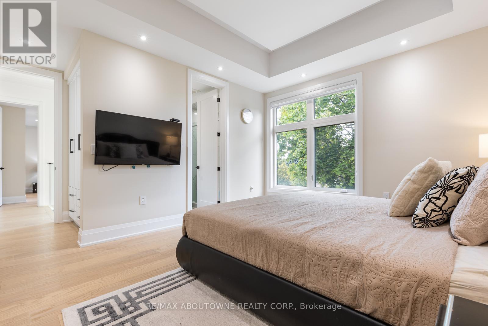 428 Third Line, Oakville, Ontario  L6L 4A5 - Photo 27 - W12366411
