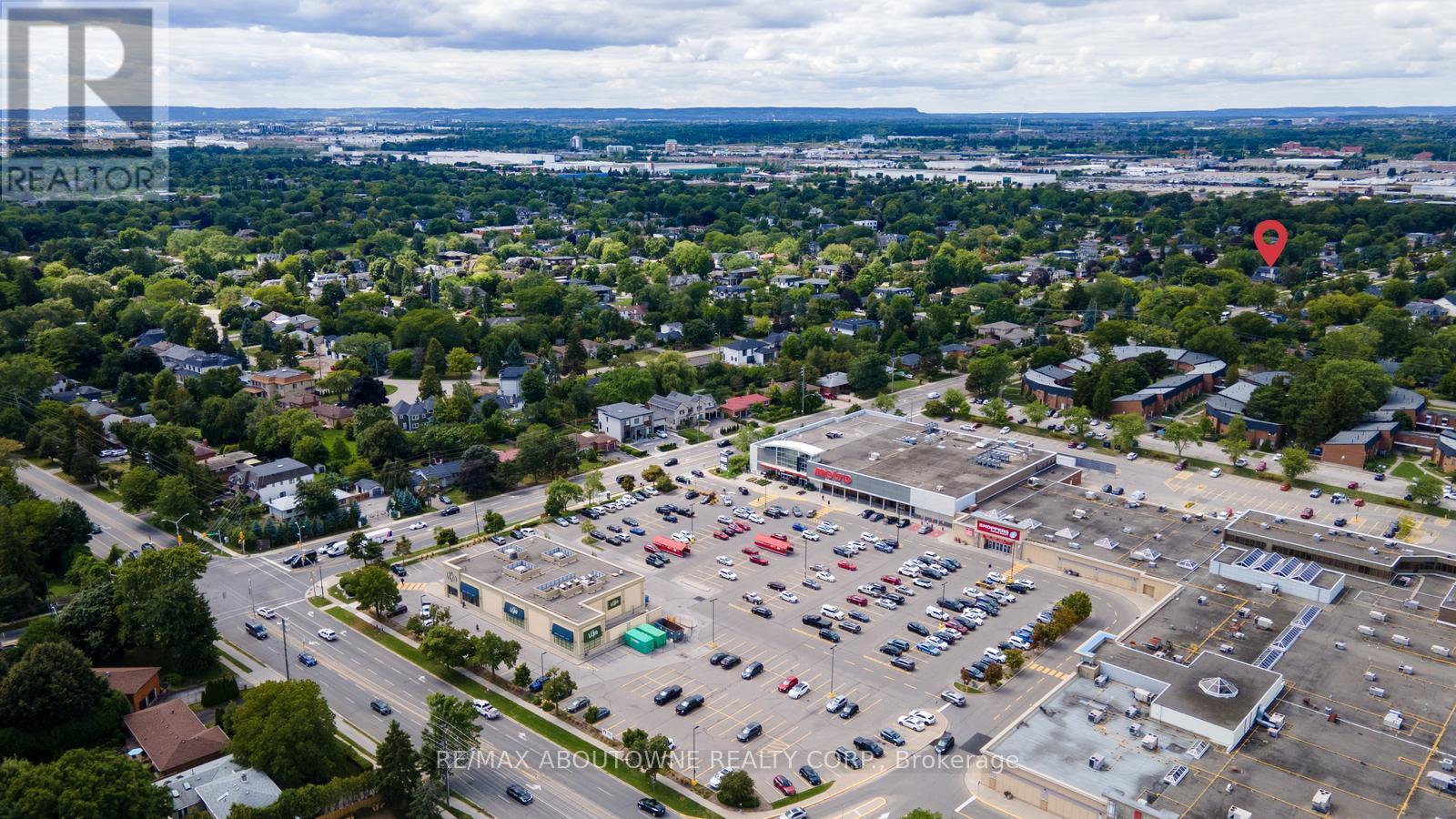 428 Third Line, Oakville, Ontario  L6L 4A5 - Photo 49 - W12366411
