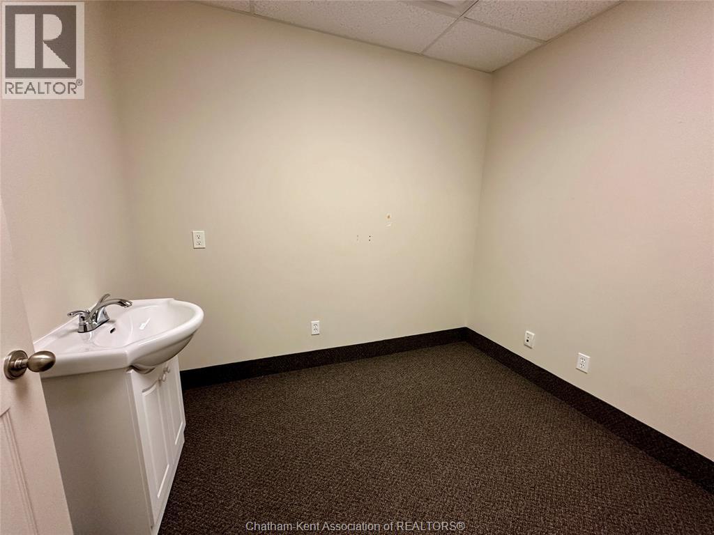 65 Thames Street, Chatham, Ontario  N7L 1S4 - Photo 11 - 25021859