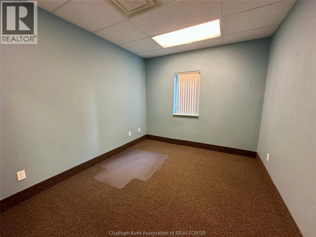 65 Thames Street, Chatham, Ontario  N7L 1S4 - Photo 13 - 25021859