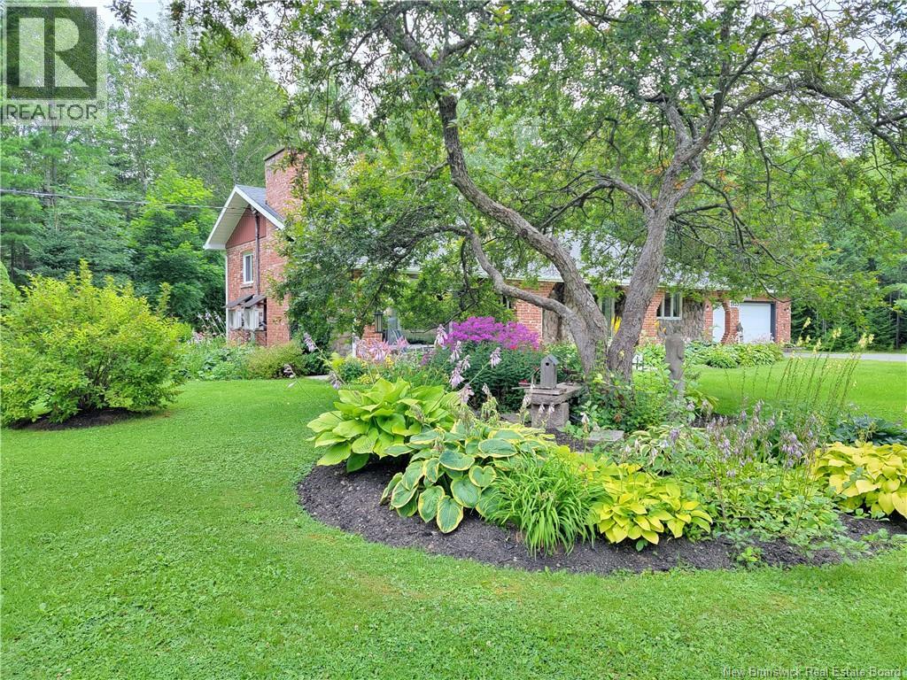 1935 Palmer, Bathurst, New Brunswick  E2A 4X7 - Photo 4 - NB125816