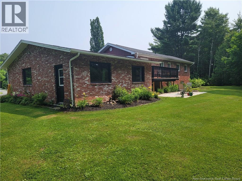 1935 Palmer, Bathurst, New Brunswick  E2A 4X7 - Photo 45 - NB125816