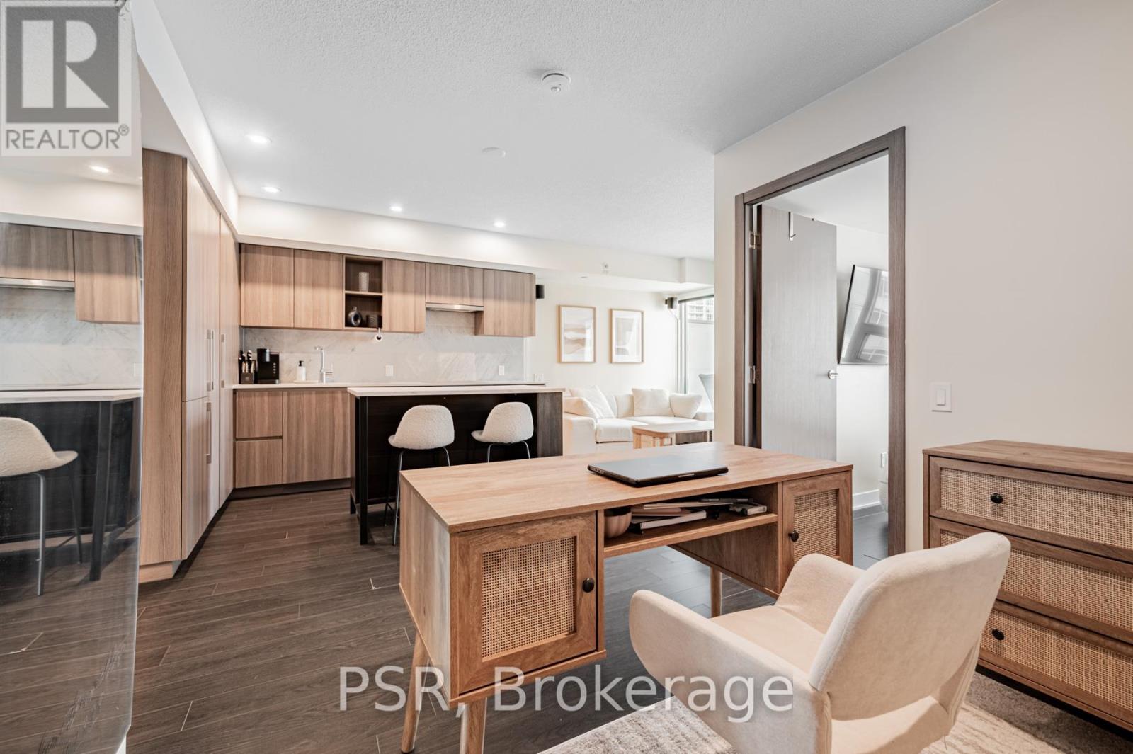 2310 - 19 Bathurst Street, Toronto, Ontario  M5V 0N2 - Photo 7 - C12373319