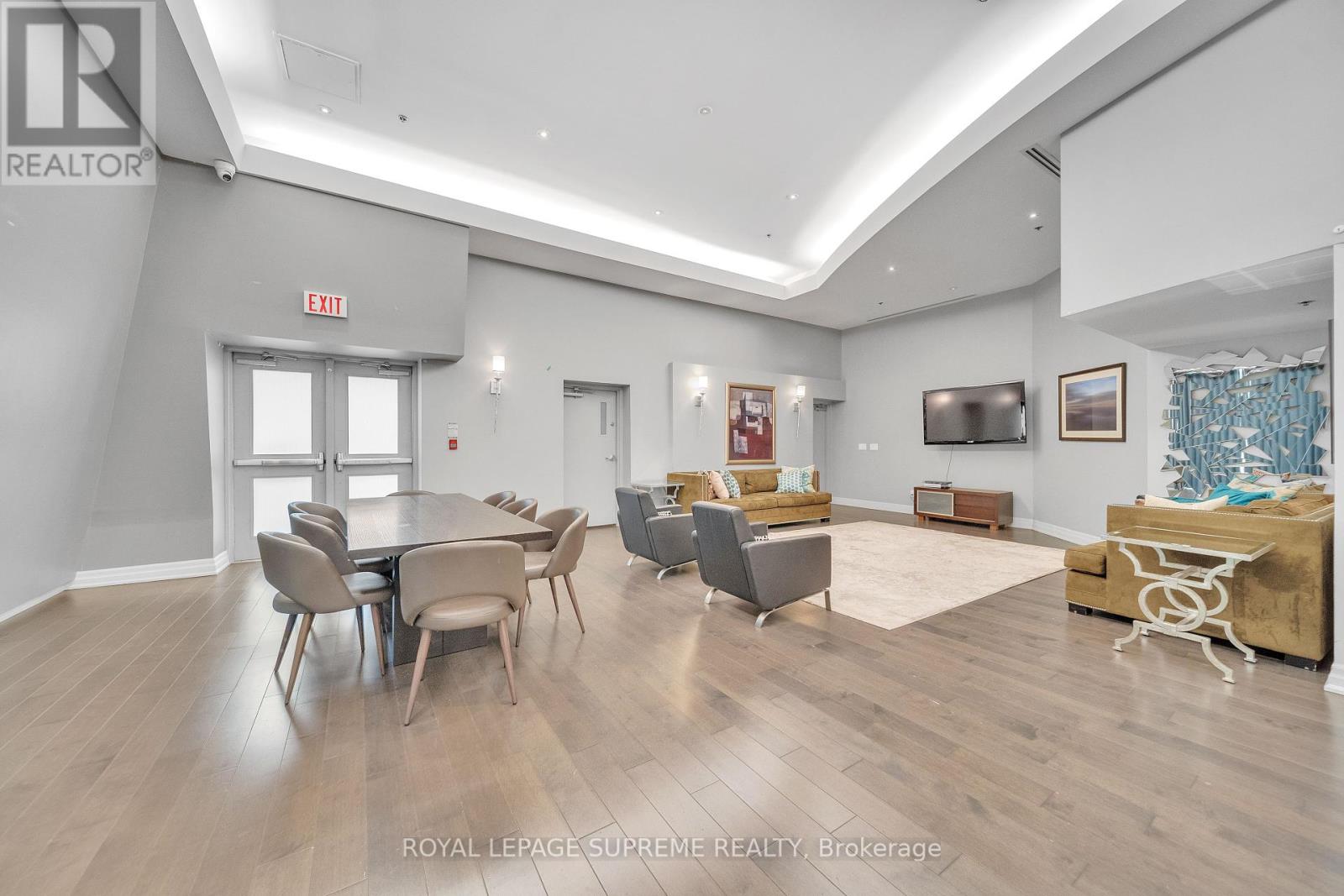 416 - 550 Queens Quay W, Toronto, Ontario  M5V 3M8 - Photo 11 - C12373348
