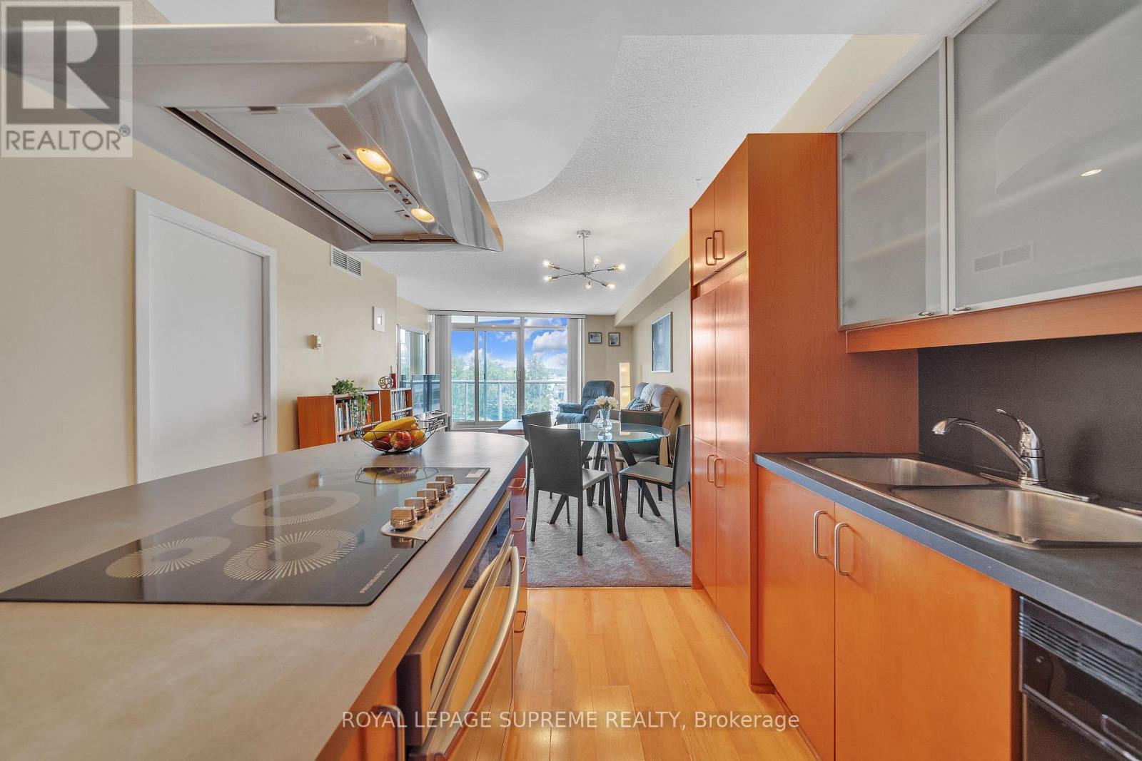 416 - 550 Queens Quay W, Toronto, Ontario  M5V 3M8 - Photo 21 - C12373348
