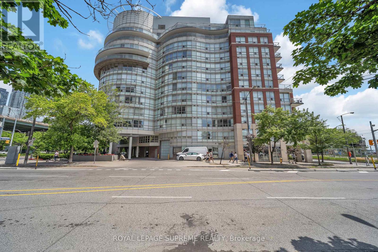 416 - 550 Queens Quay W, Toronto, Ontario  M5V 3M8 - Photo 3 - C12373348