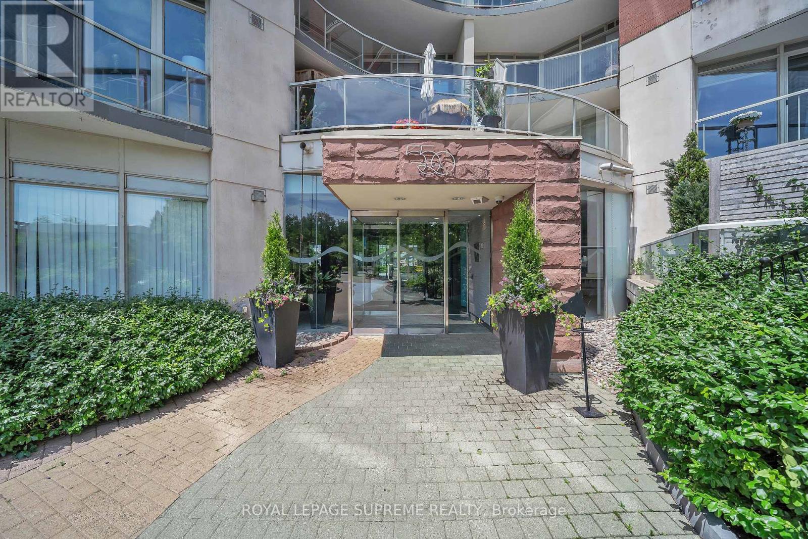 416 - 550 Queens Quay W, Toronto, Ontario  M5V 3M8 - Photo 7 - C12373348