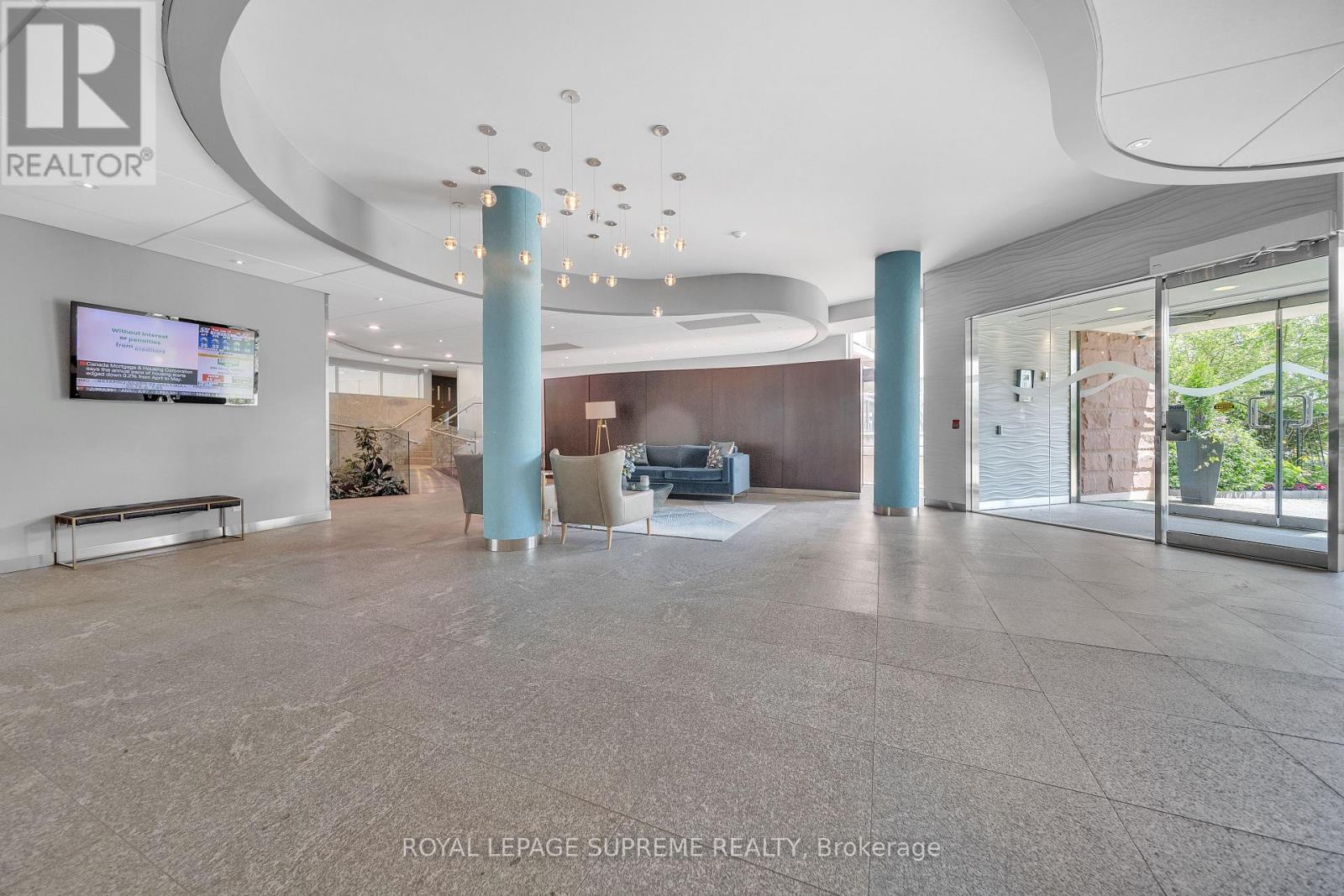 416 - 550 Queens Quay W, Toronto, Ontario  M5V 3M8 - Photo 8 - C12373348