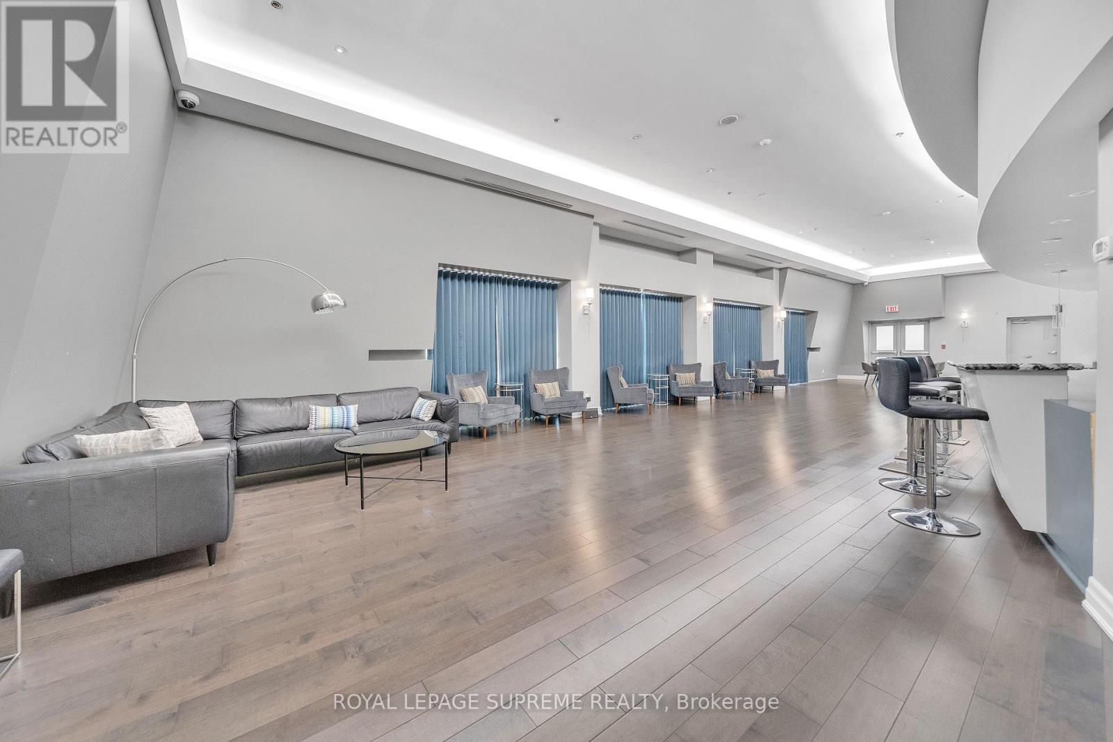 416 - 550 Queens Quay W, Toronto, Ontario  M5V 3M8 - Photo 9 - C12373348