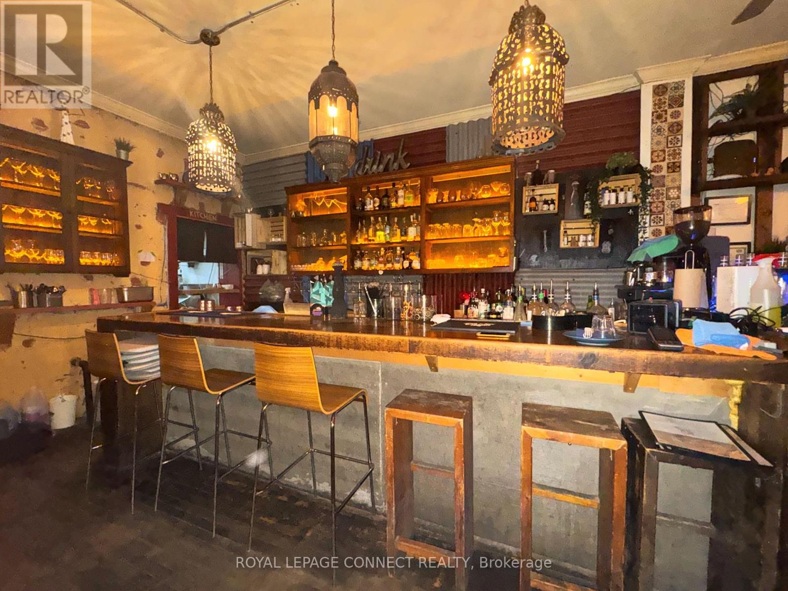 942 QUEEN STREET W, toronto (trinity-bellwoods), Ontario