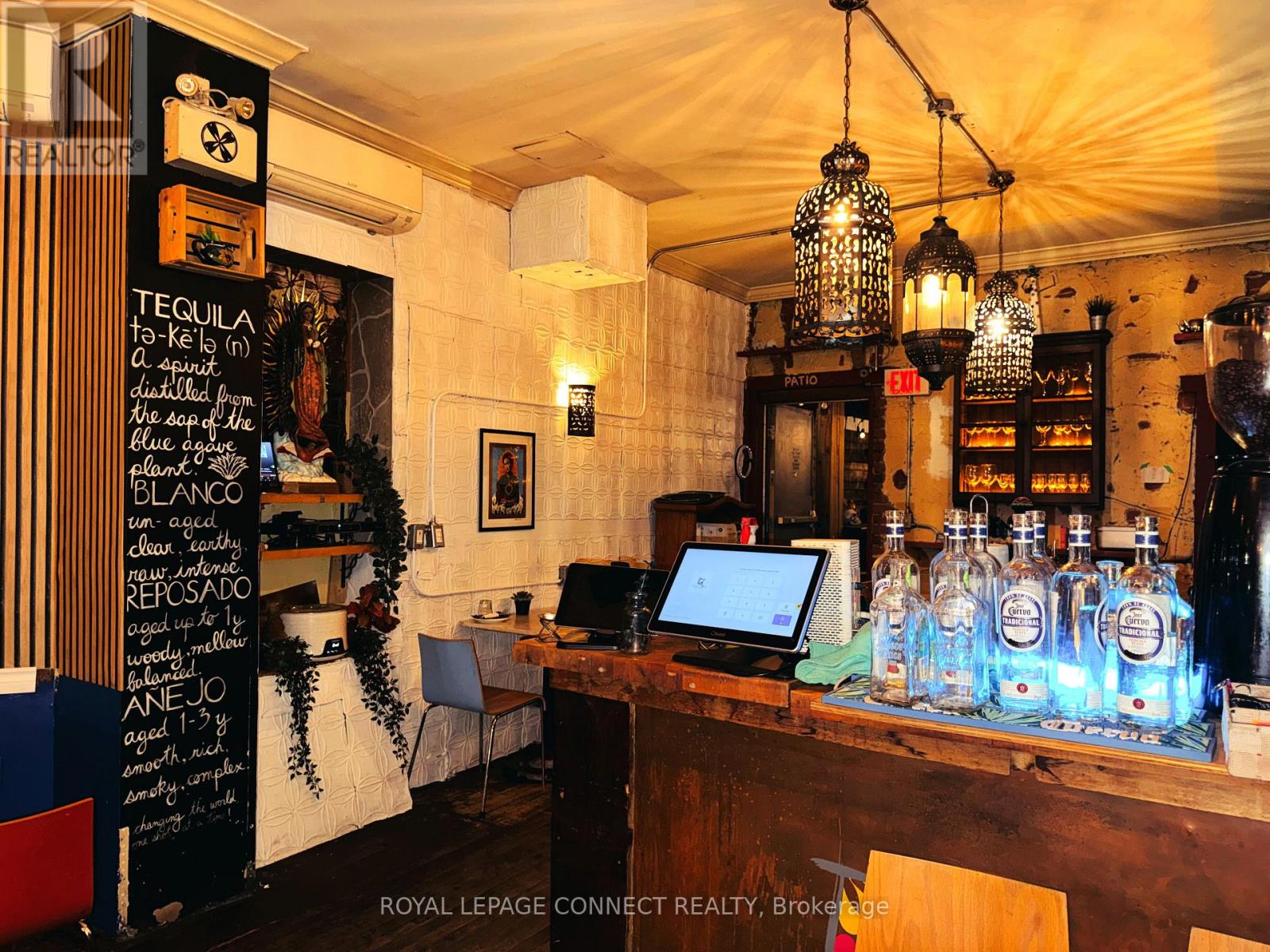 942 Queen Street W, Toronto, Ontario M6J 1G8 - Photo 11 - C12373356