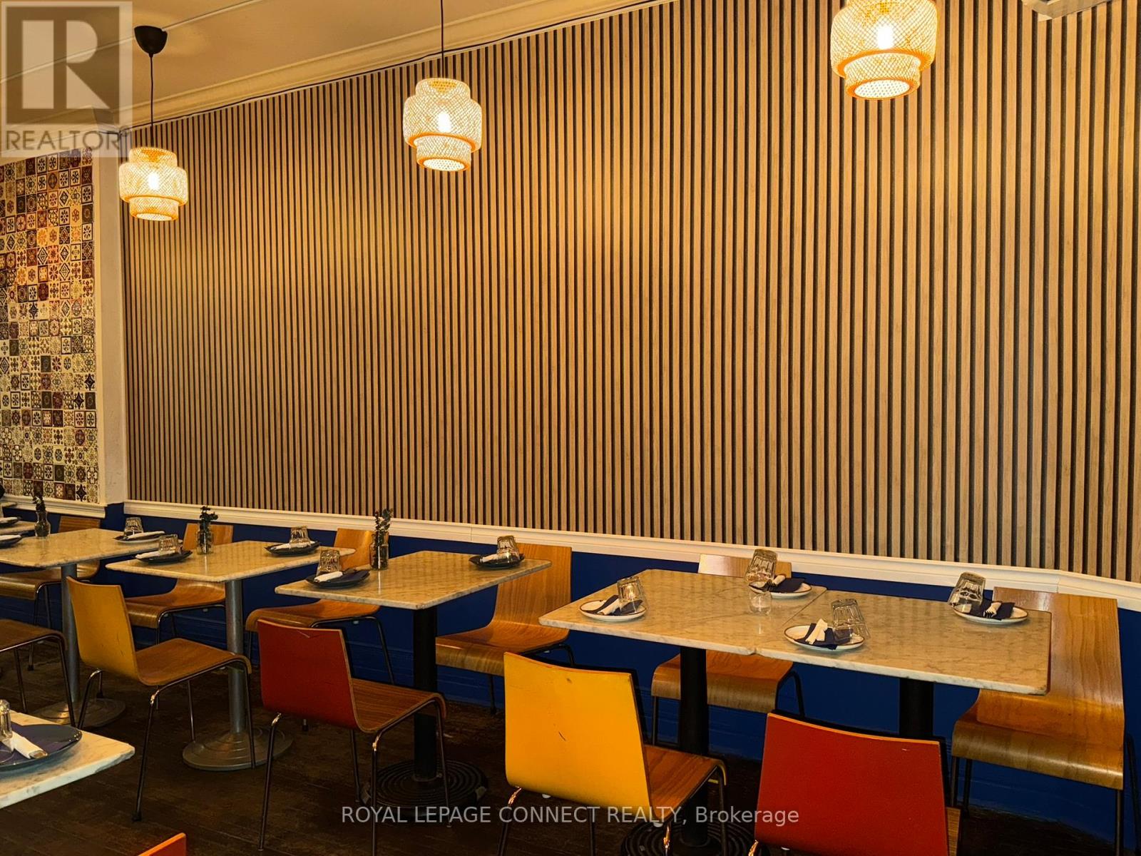 942 Queen Street W, Toronto, Ontario M6J 1G8 - Photo 16 - C12373356