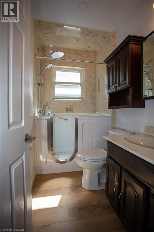 11 Robins Avenue, Hamilton, Ontario  L8H 4M5 - Photo 12 - 40764164