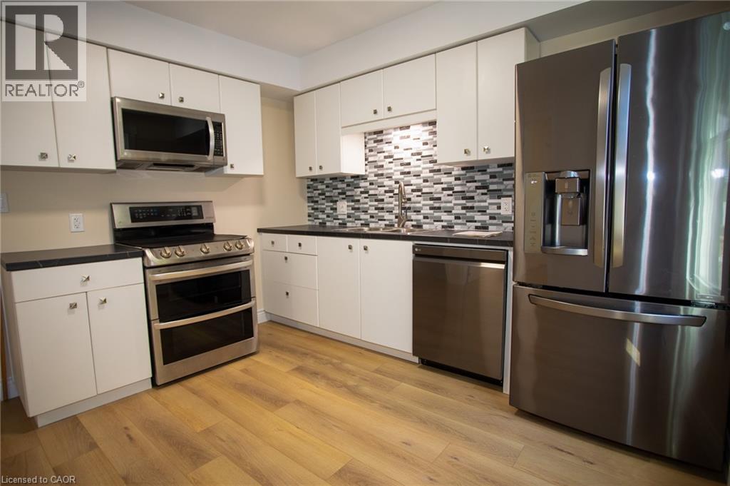 11 Robins Avenue, Hamilton, Ontario  L8H 4M5 - Photo 17 - 40764164