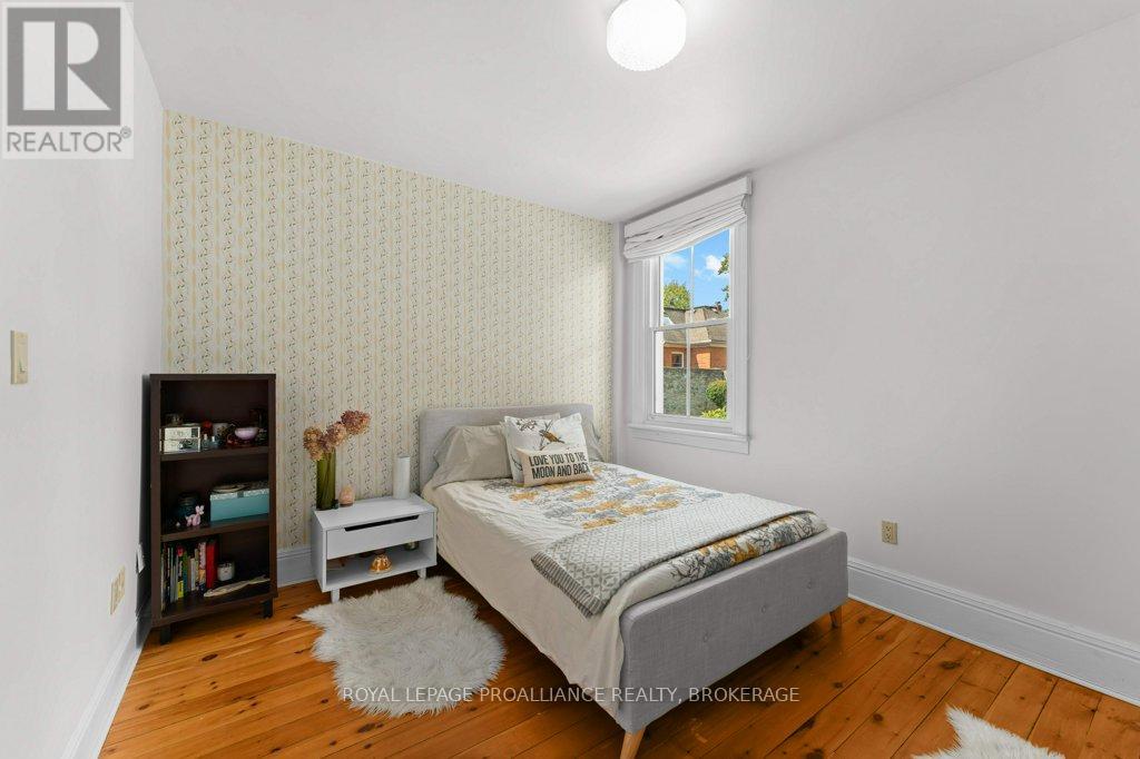 28 Wellington Street, Kingston, Ontario  K7L 3C1 - Photo 21 - X12373455
